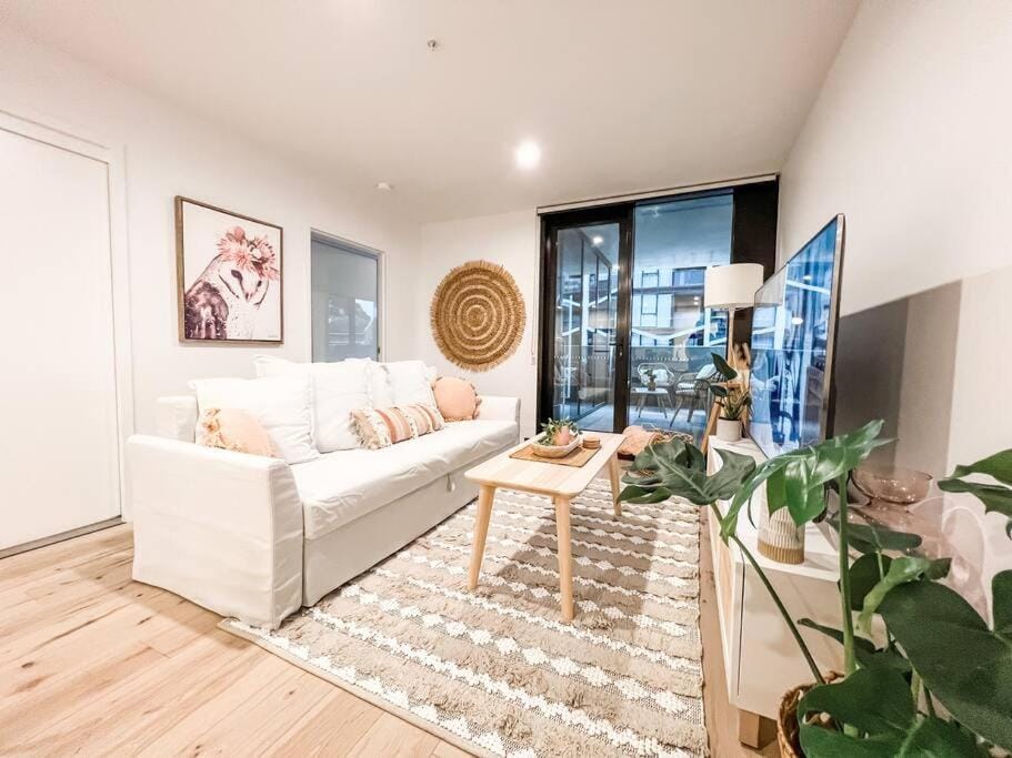 Canberra City - Parking - Self check-in - Pool Apartment in Canberra