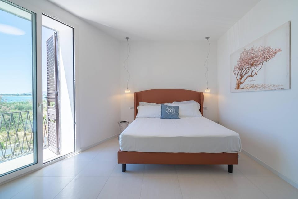 Bed, Balcony/Terrace, Sea view
