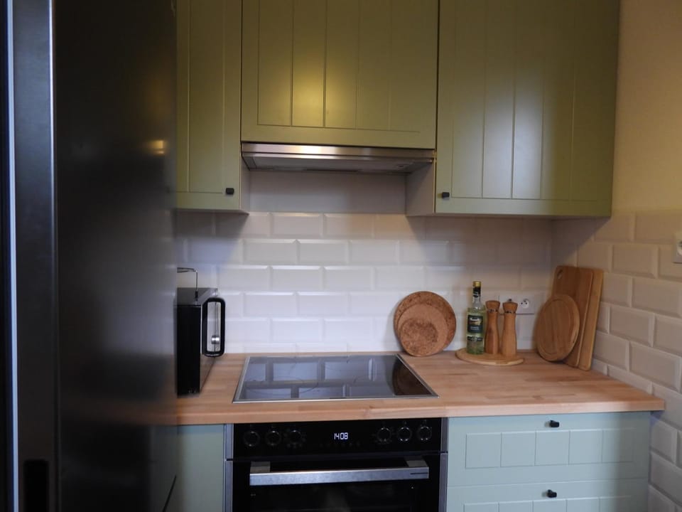 Coffee/tea facilities, Kitchen or kitchenette, minibar, stove, toaster