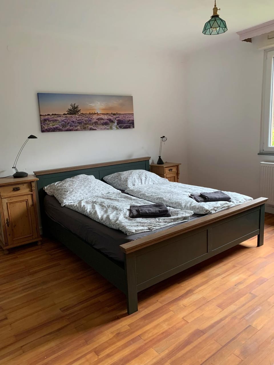 Bed, Photo of the whole room