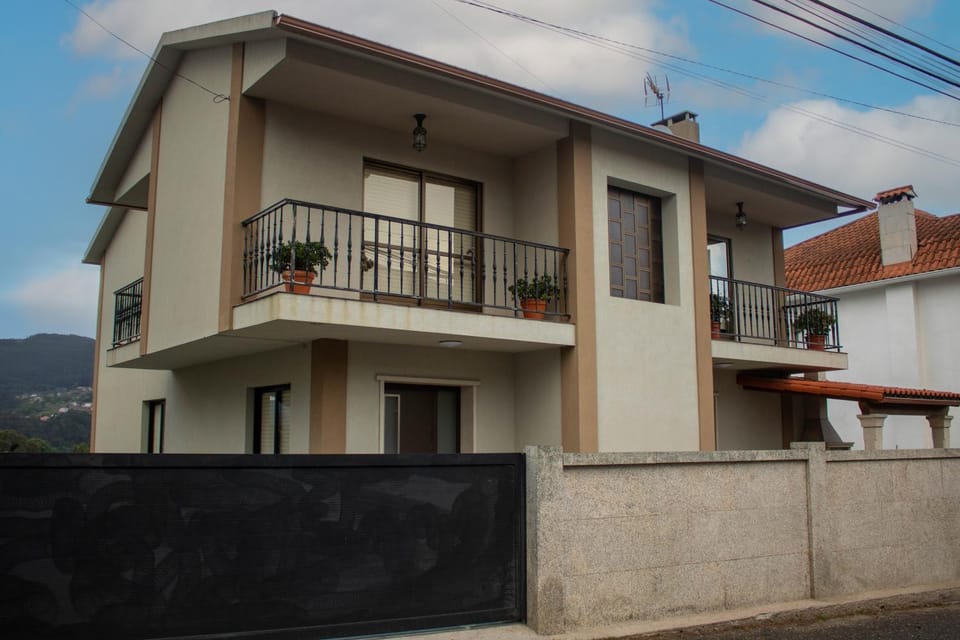 Property building, Balcony/Terrace