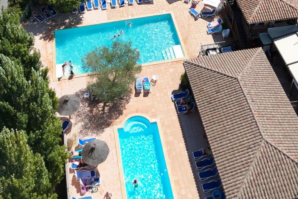 Bird's eye view, Swimming pool, sunbed