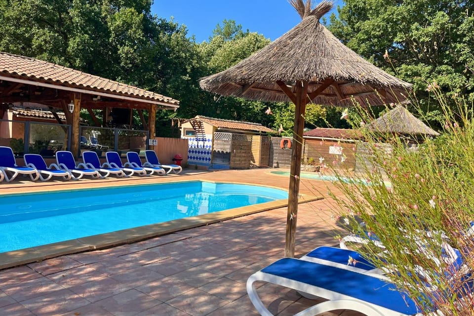 Swimming pool, Swimming pool, sunbed