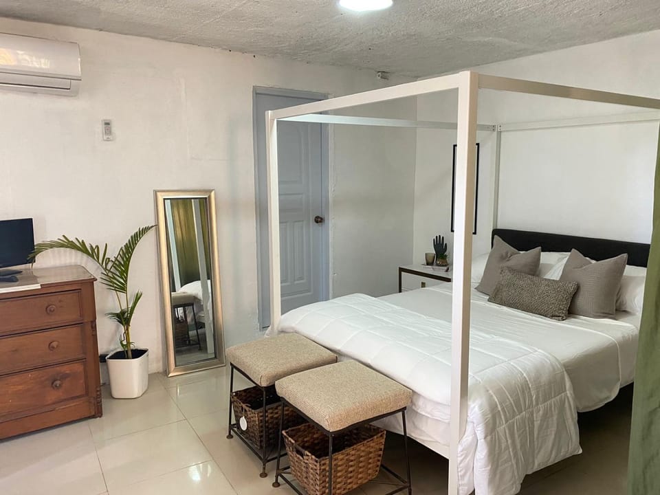 Blessed house "cerca del Aeropuerto " Apartment in Santo Domingo Province, Dominican Republic