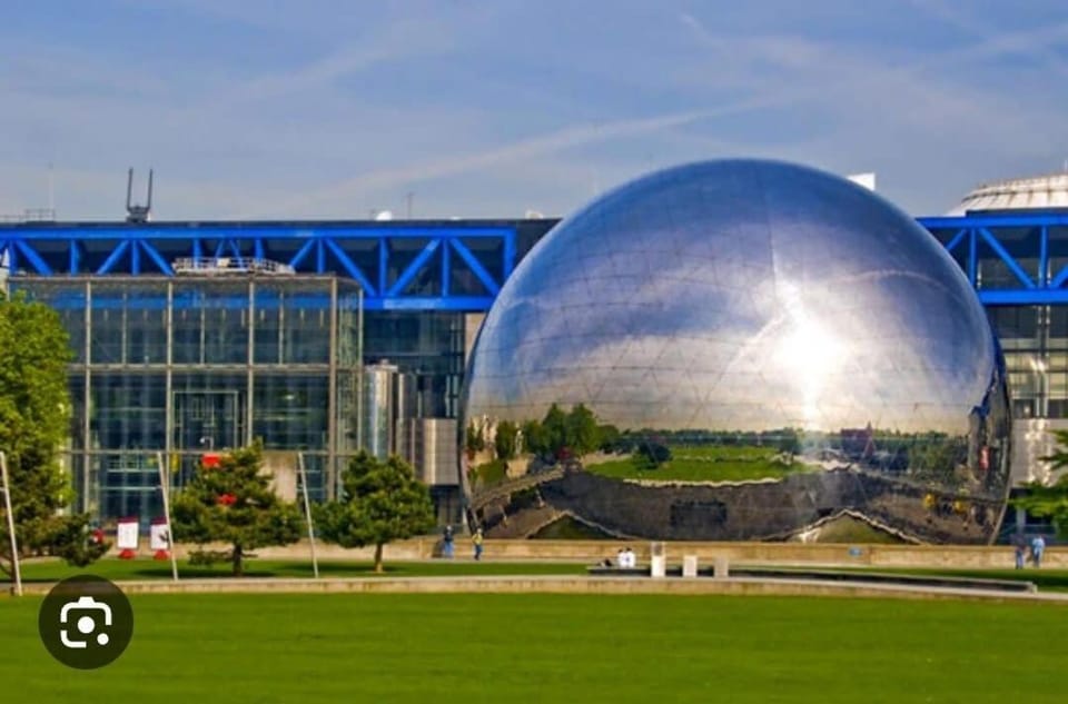 Nearby landmark, Day, Natural landscape, Garden