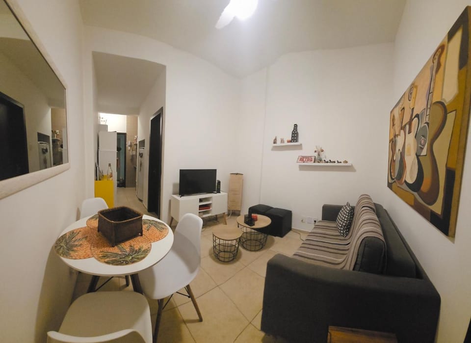 SCR-Copacabana- Confortável e Aconchegante com Portaria 24 Hs a 50 Metros da Praia Apartment in Rio de Janeiro