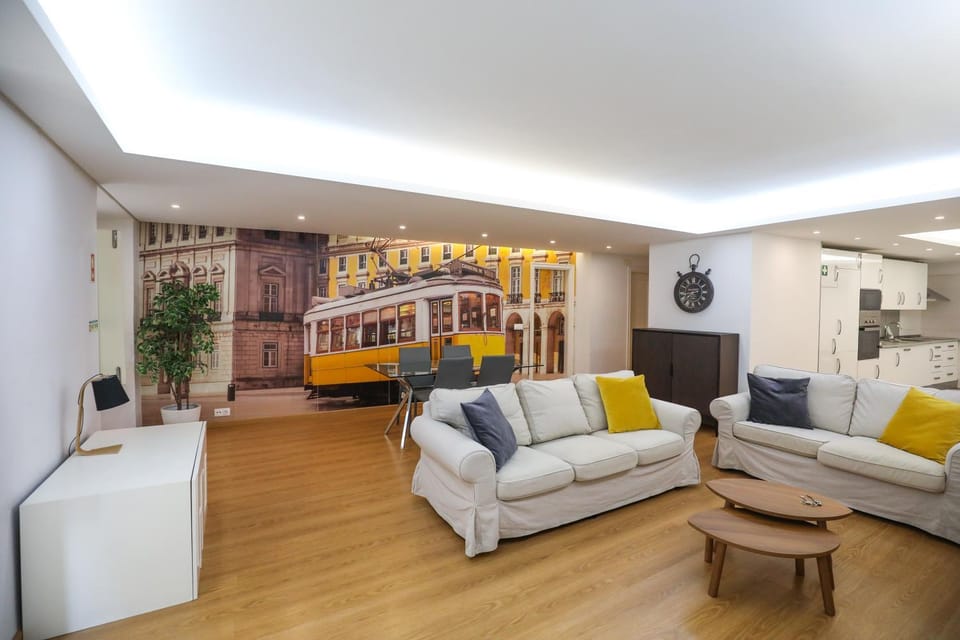 Living room, Decorative detail, Seating area, internet