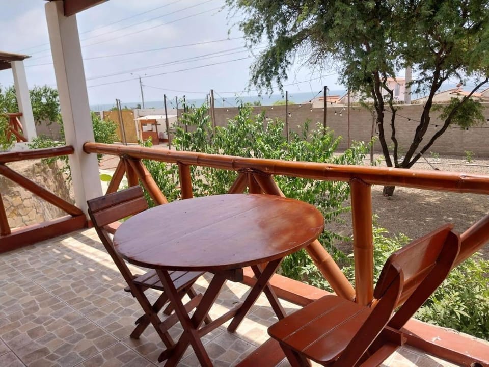 Casuarinas del Mar Habitacion Cerro 2 Apartment hotel in Canoas de Punta Sal
