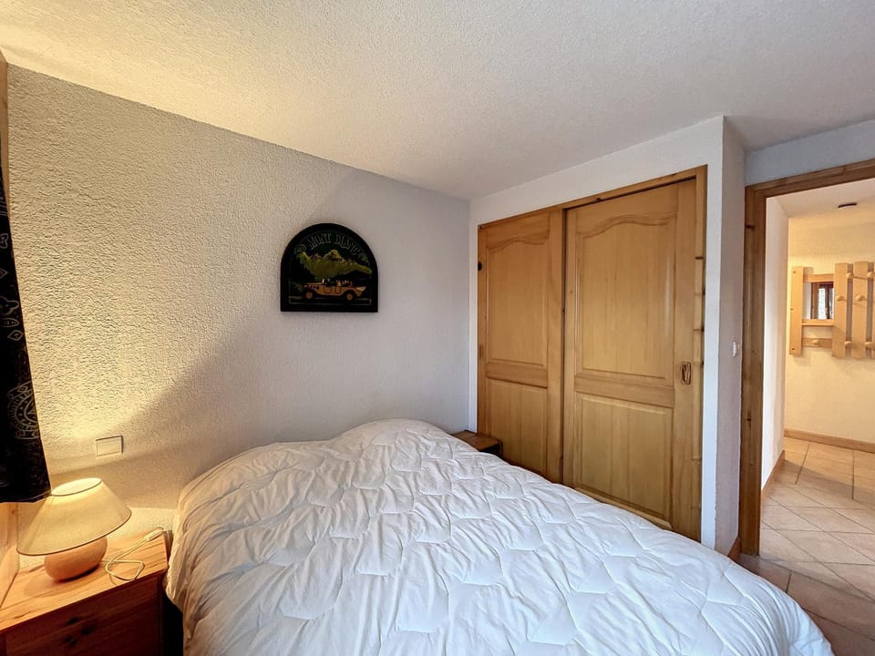 Charmant 3 pièces avec jardin, parking et proximité ski bus à 900m du village de Combloux - FR-1-560-121 Apartment in Combloux