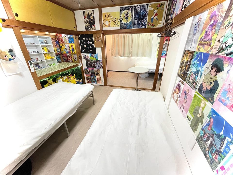 Photo of the whole room, Bedroom