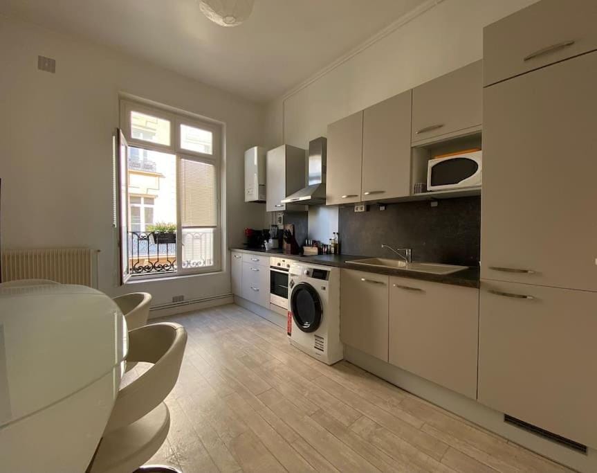 The Maiden's Apartment in Rouen