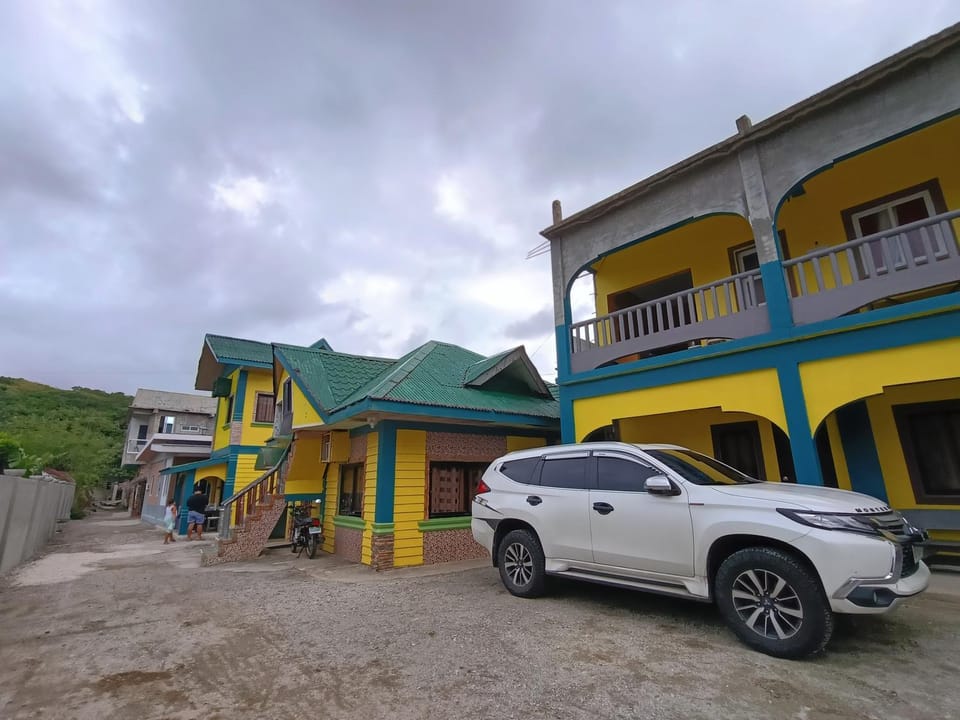 Glenmark's Homestay Bed and Breakfast in Ilocos Region
