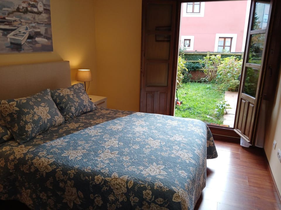 Spring, Bed, Winter, Summer, Bedroom, Autumn, Garden view, heating, internet, soundproof, towels, wardrobe