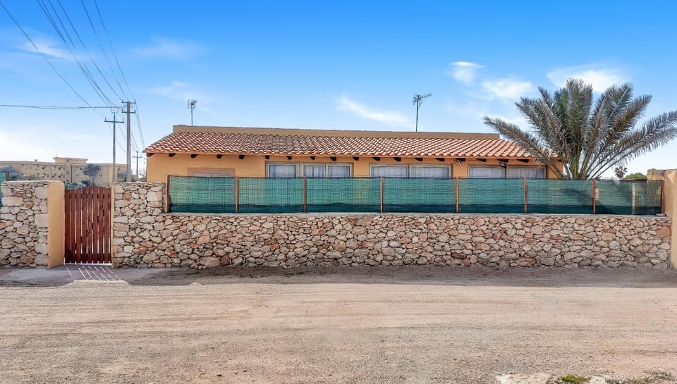 Property building, Day