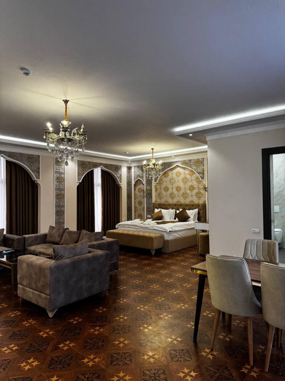 Bed, Seating area, Bedroom