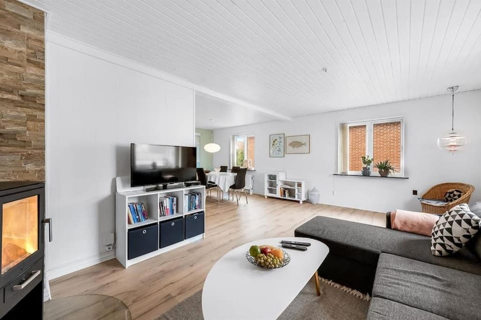 Nyd den skønne natur ved hav og fjord House in Central Denmark Region