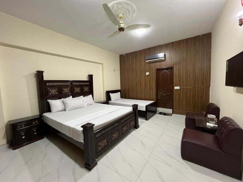 Hotel Royal one Bed and Breakfast in Lahore