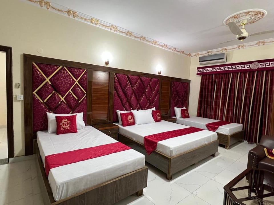 Hotel Royal one Bed and Breakfast in Lahore