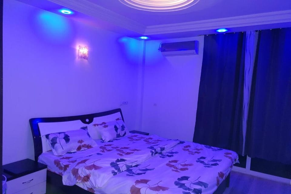 Bed, Photo of the whole room