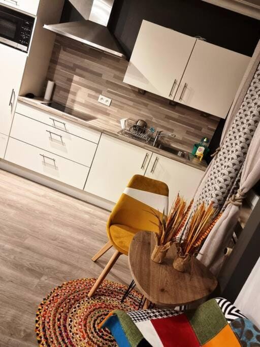 Appartement très proche médiacité - centre ville Apartment in Liège