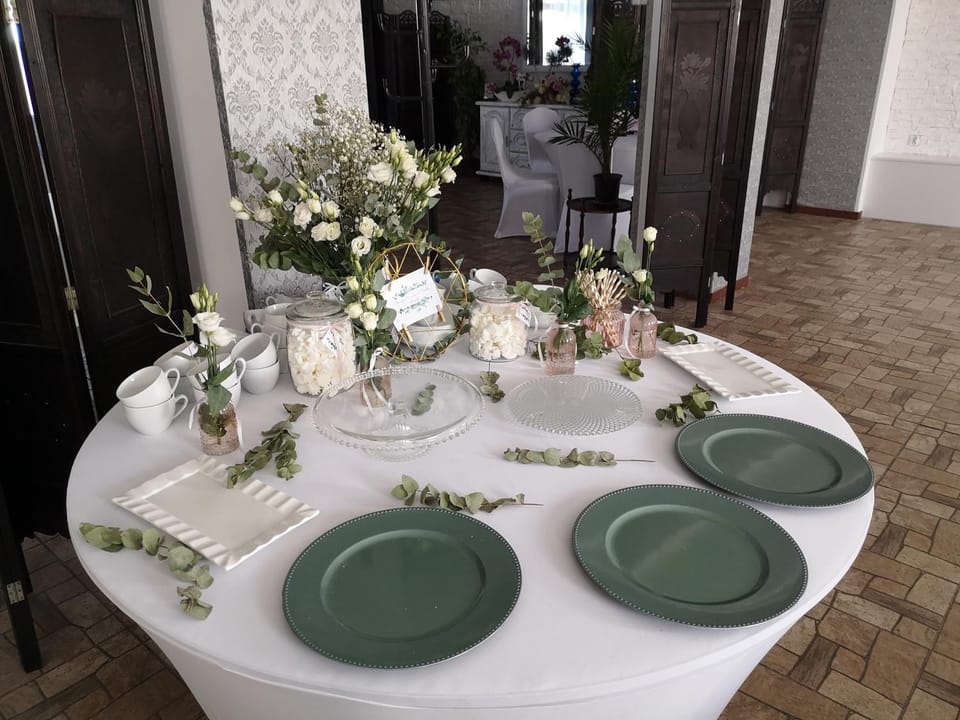 Food and drinks