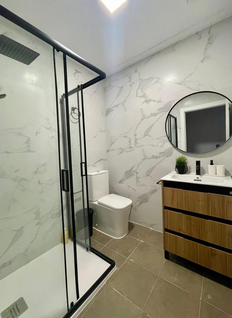 Shower, Toilet, Bathroom