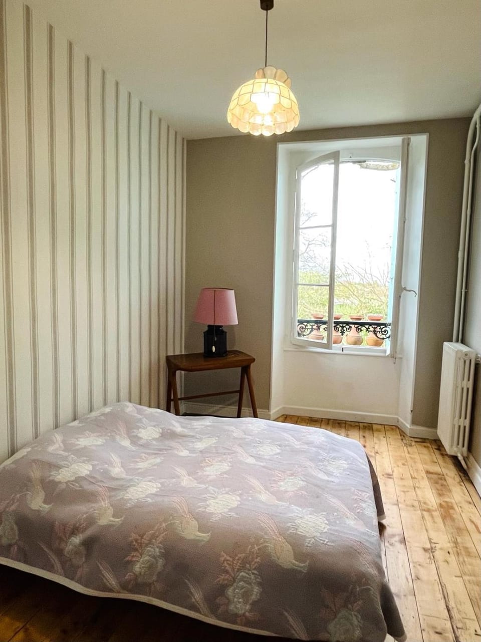 Les Bons Amis House in Bourgogne-Franche-Comté
