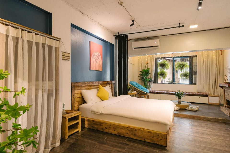 Bed, Bedroom, air conditioner