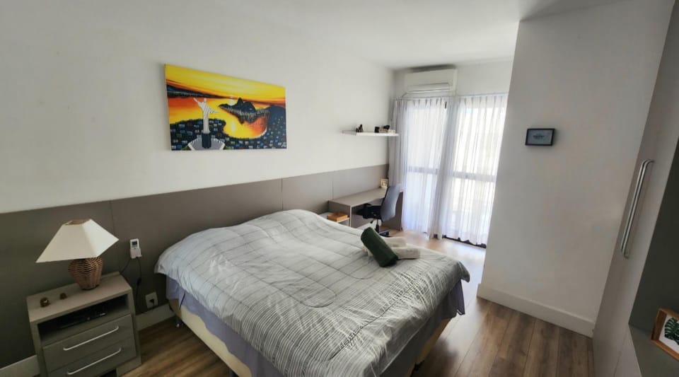 Suíte ao lado da praia-shared apartment Apartment in Rio de Janeiro