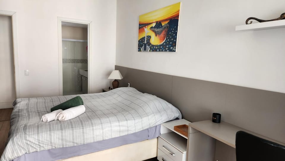 Suíte ao lado da praia-shared apartment Apartment in Rio de Janeiro