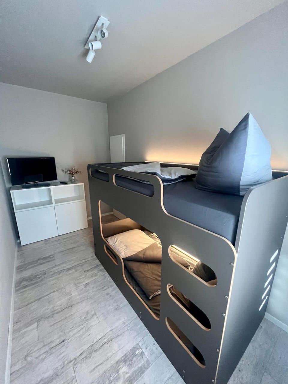 bunk bed