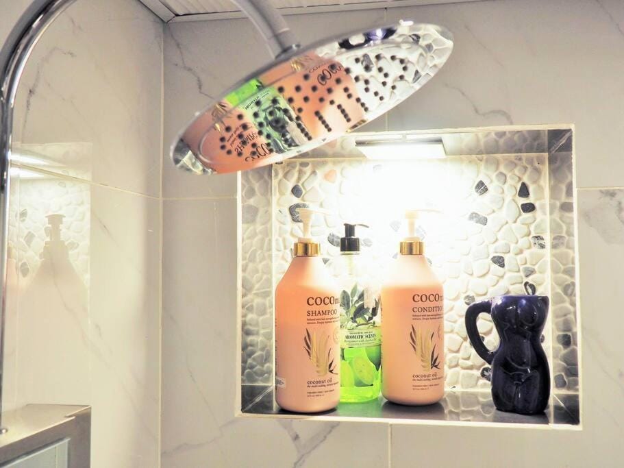 Shower, Bathroom, Shopping Area