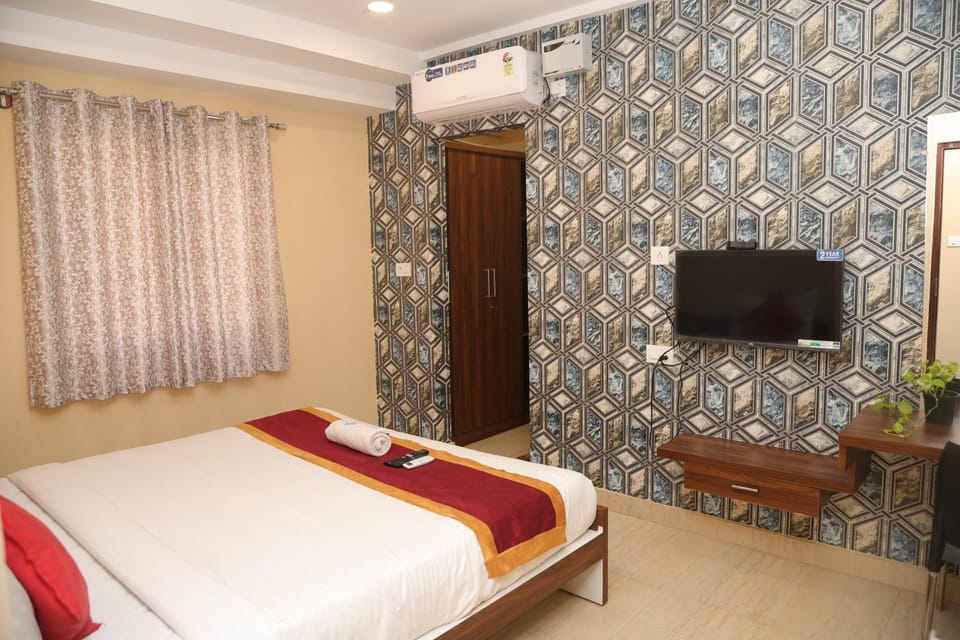 Bed, Bedroom, wardrobe, air conditioner