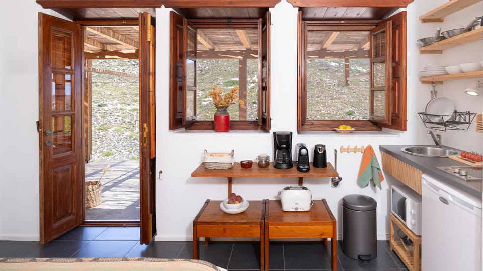 Lavender Studio Apartment in Decentralized Administration of the Aegean