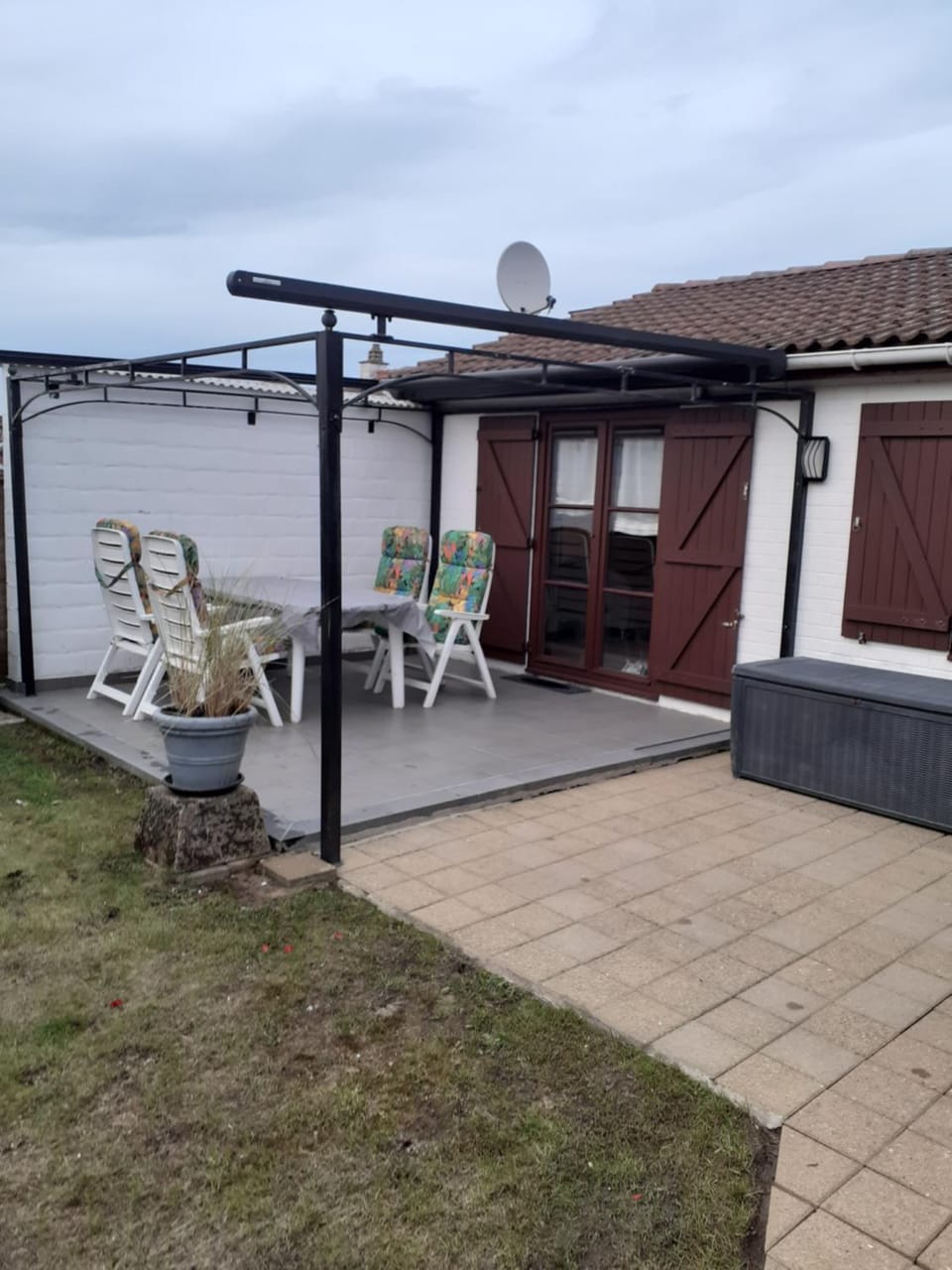 Property building, Balcony/Terrace