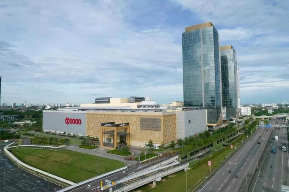 Neighbourhood, City view