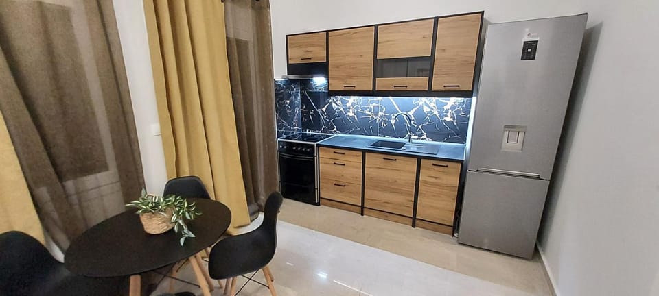 Kitchen or kitchenette, pet friendly