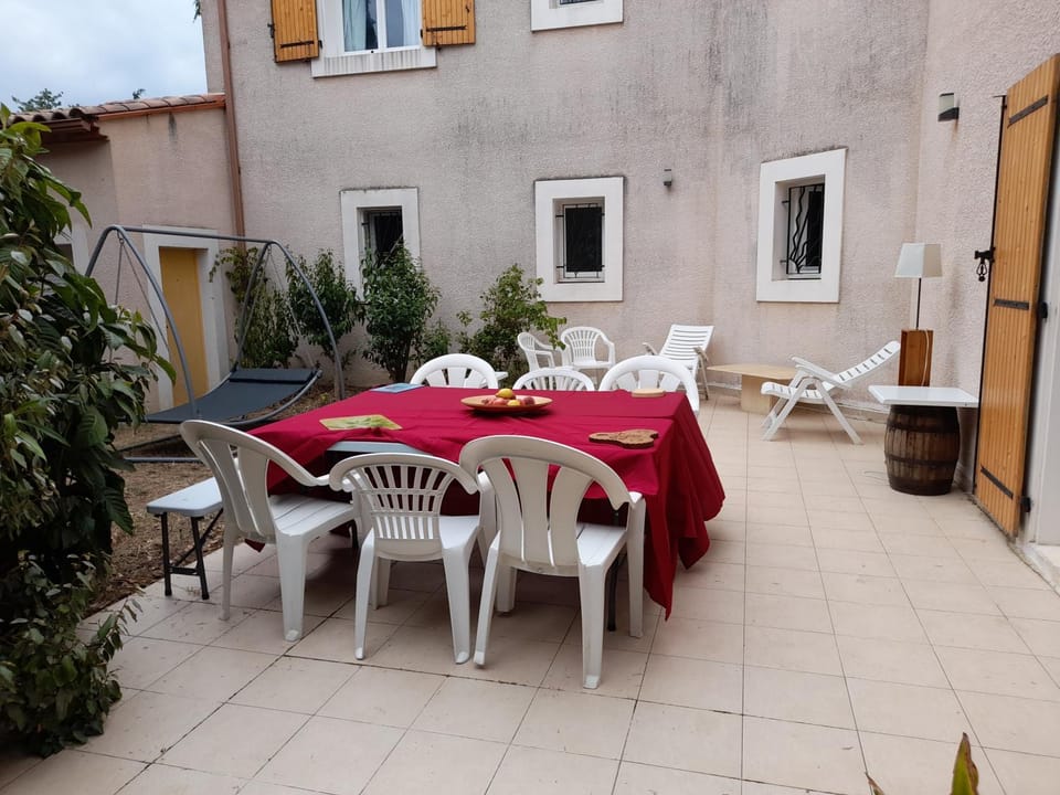 Patio, Balcony/Terrace