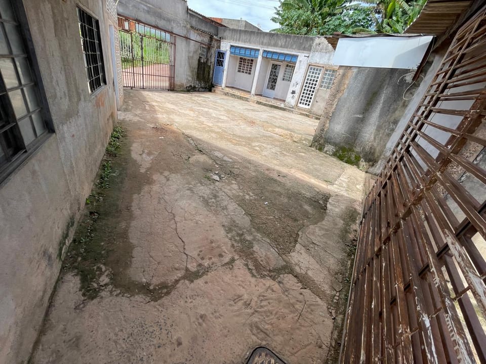 Hospedaria cmc unidade 05 com estacionamento Apartment in State of Goiás