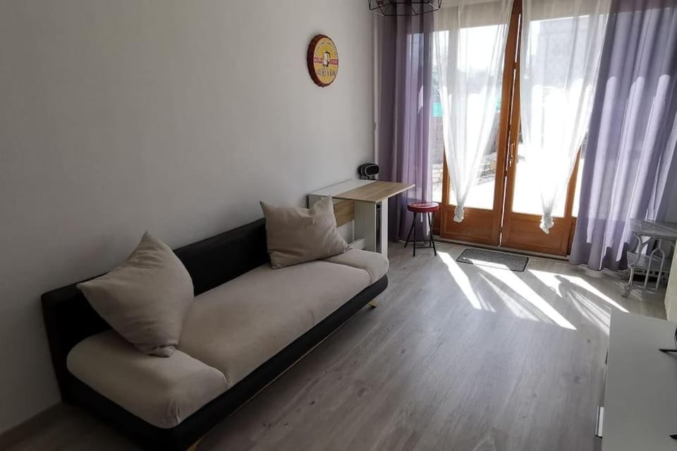Appartement proche plages et commerces Apartment in La Ciotat