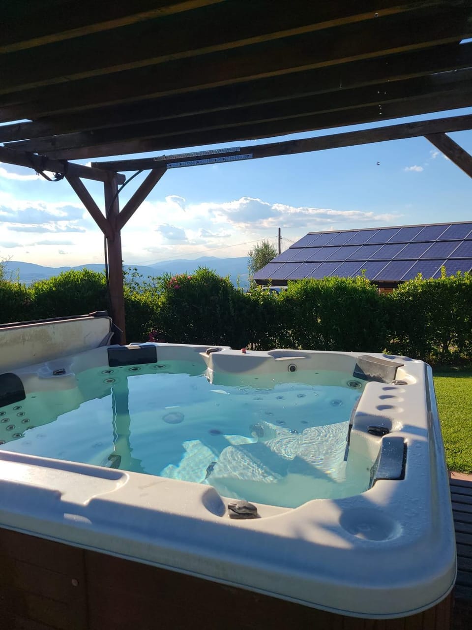 Hot Tub, Swimming pool