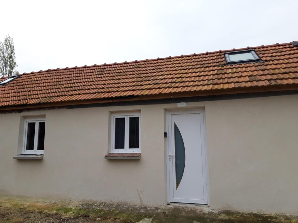 Apartement à Theuville-Baigneaux Apartment in Centre-Val de Loire