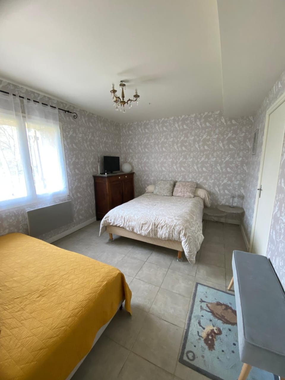 Bed, Photo of the whole room, Bedroom