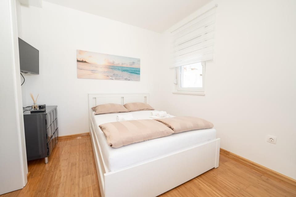 TV and multimedia, Bedroom