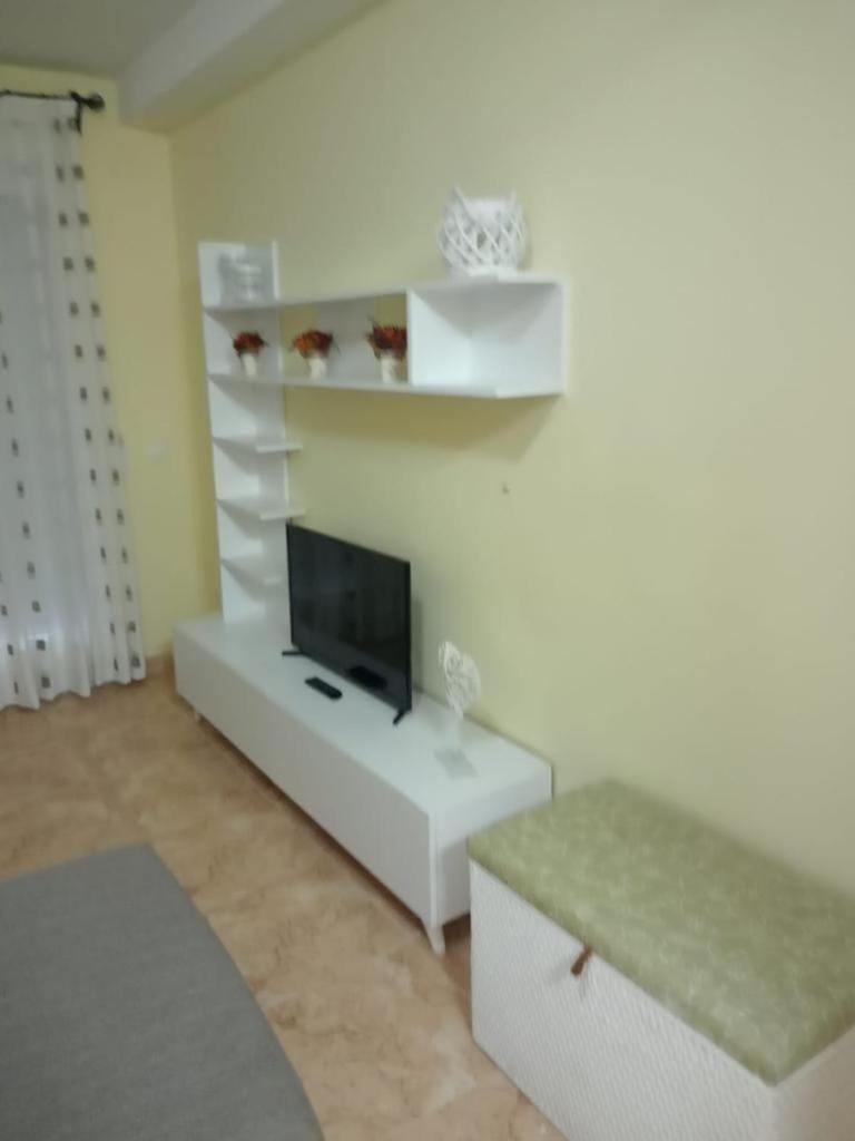 Communal lounge/ TV room, TV and multimedia, Living room