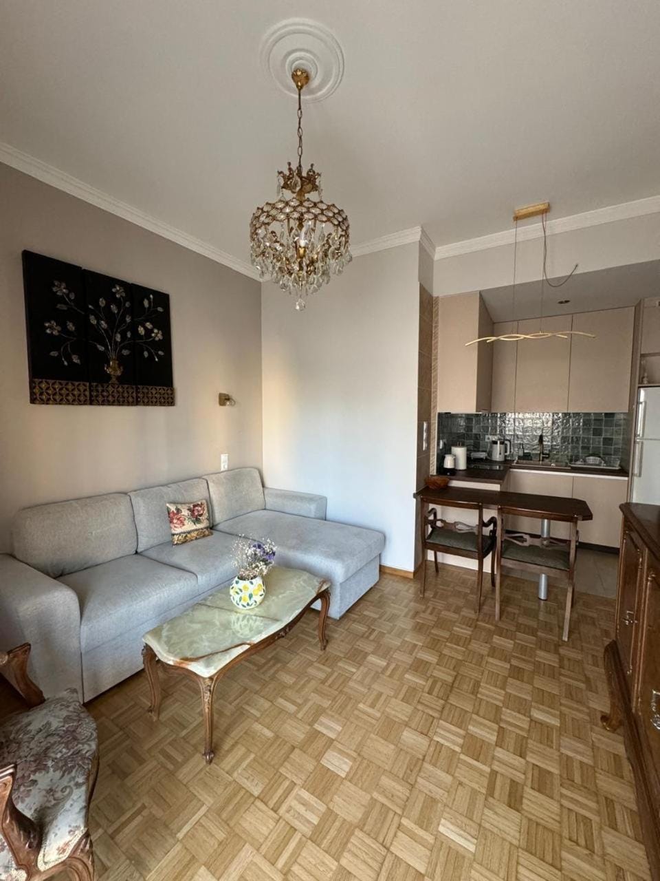 Sunny Vintage Paradise Apartment in Athens