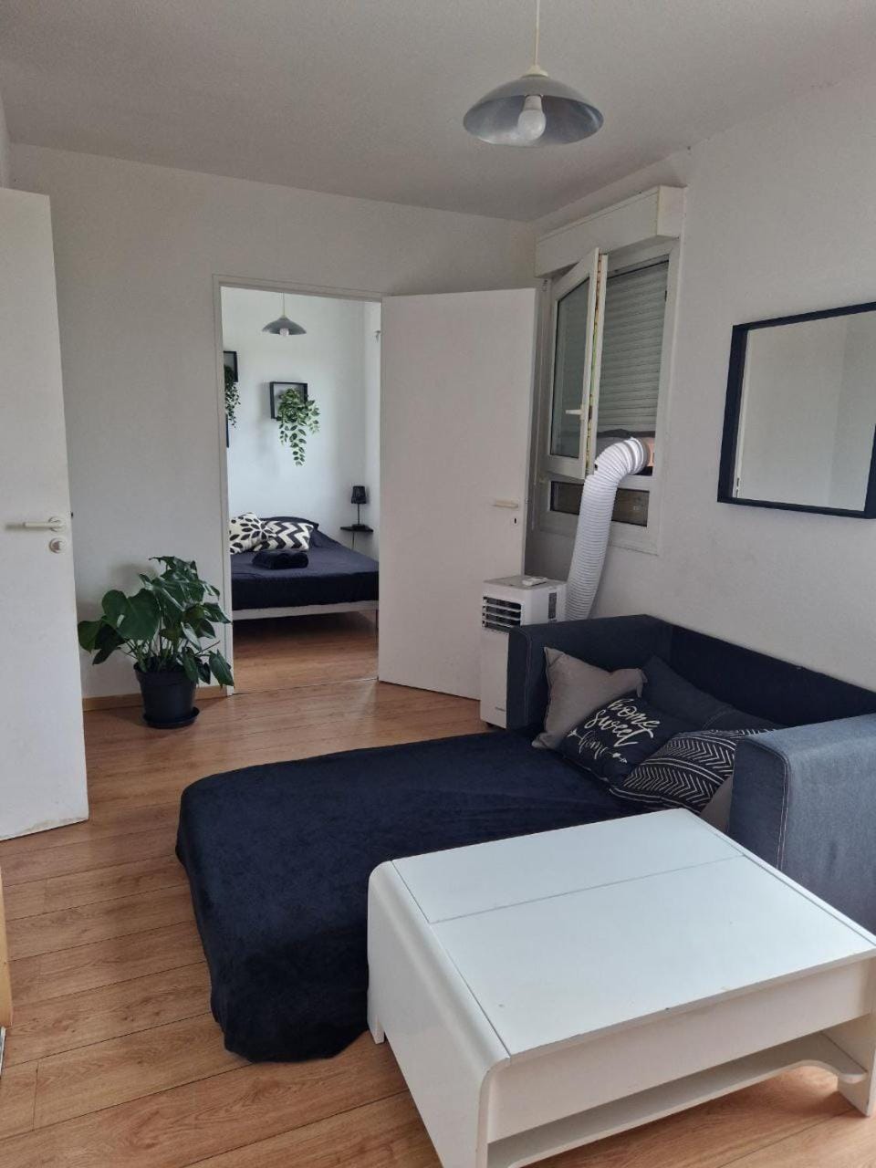 Living room, Bedroom