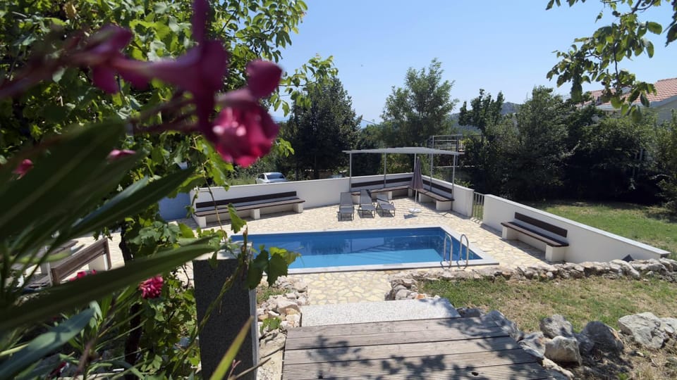 Garden view, Pool view