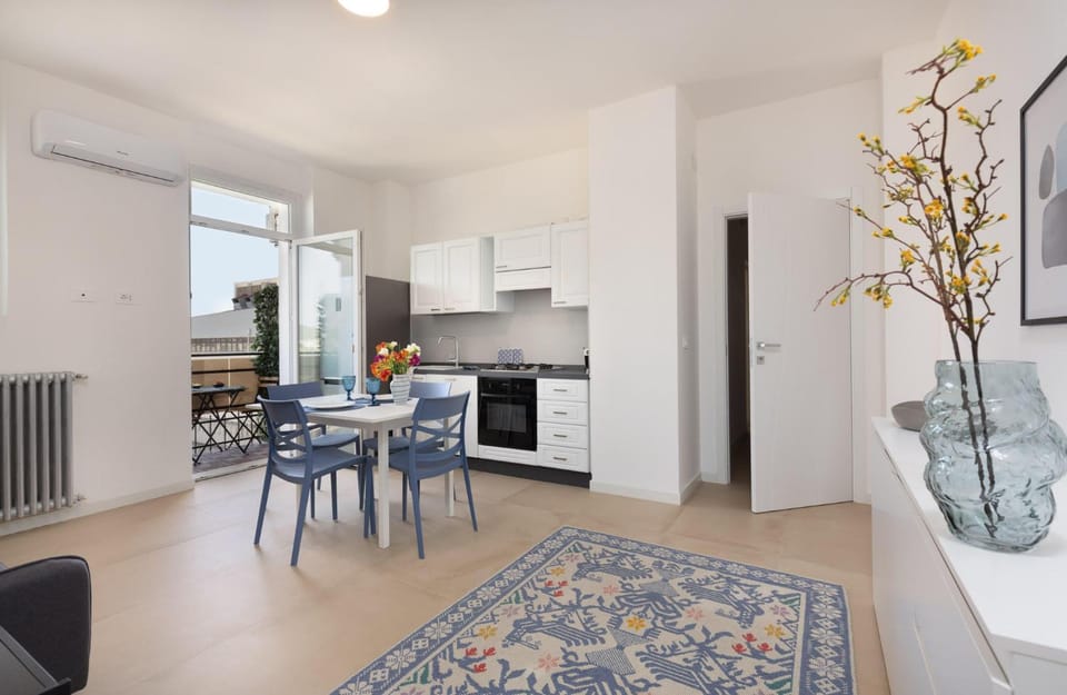 Kitchen or kitchenette, Living room, Seating area, Dining area, dishwasher, pet friendly, stove