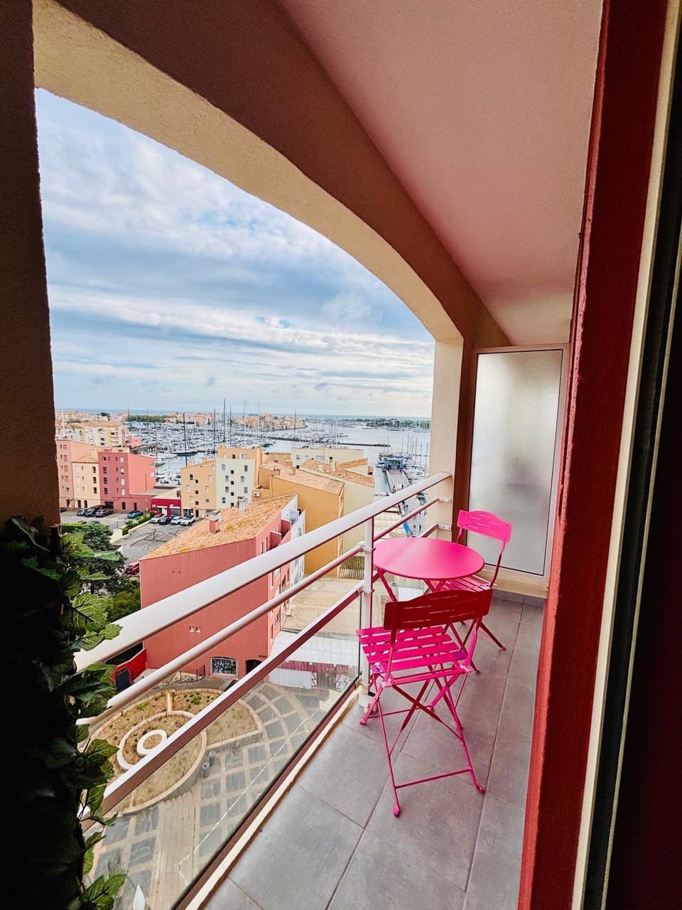 Centre port,vue panoramique,Clim,Balcon,wifi Apartment in Agde